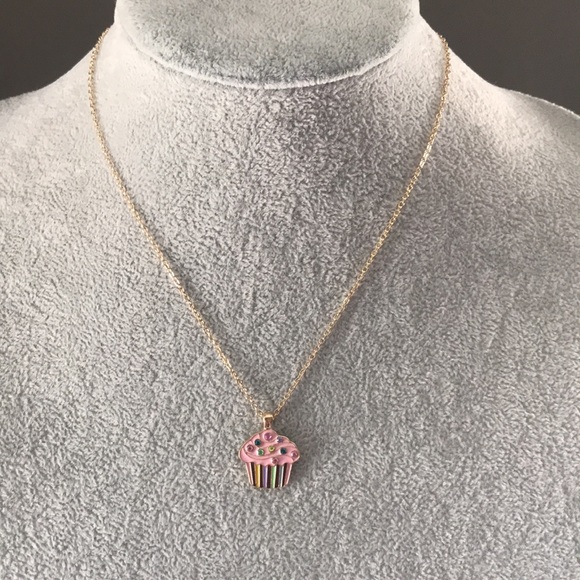 🆕 Adorable set of 2 Cup Cake Necklaces. - Picture 3 of 7